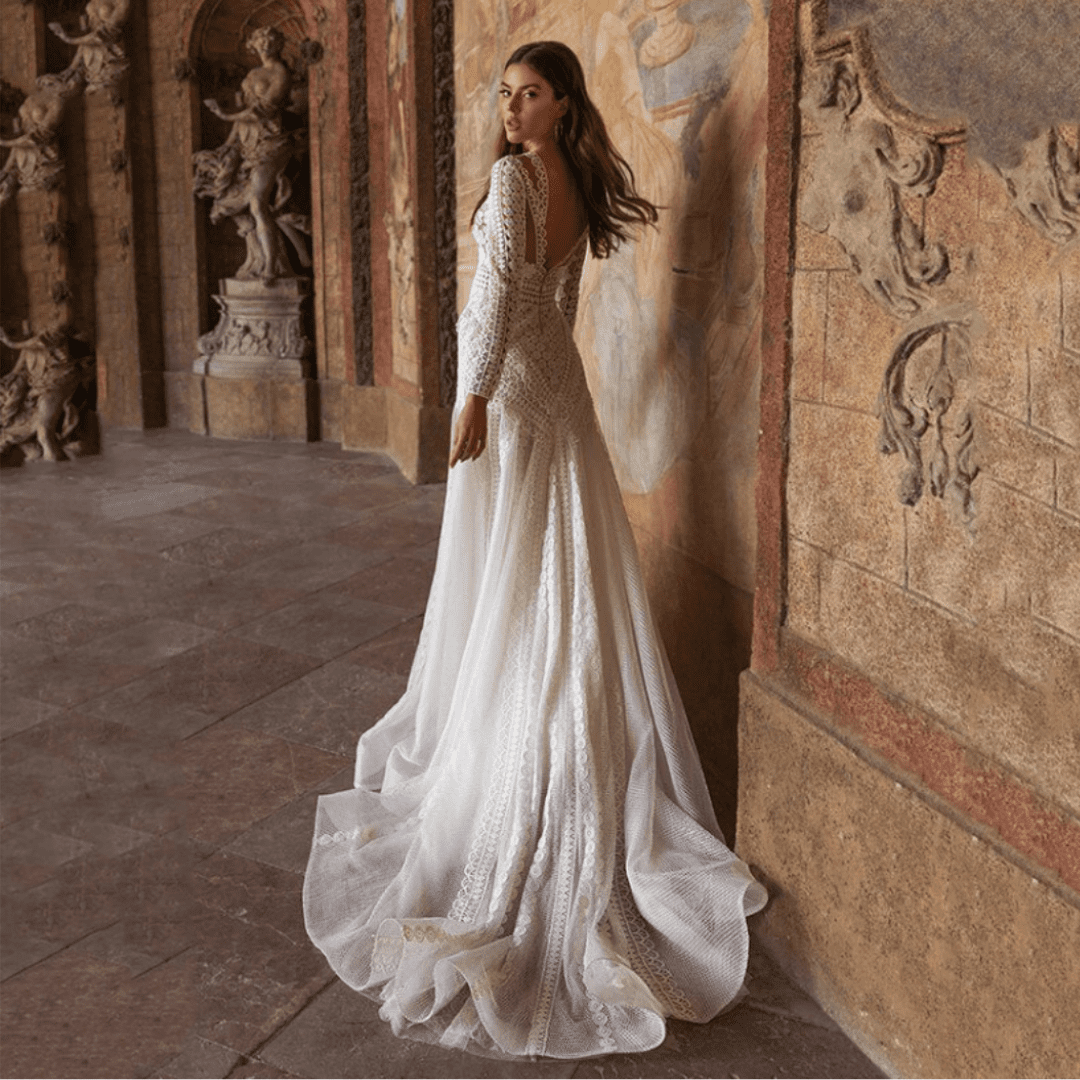 Luna | Long-Sleeved Floral Lace Wedding Dress | Contemporary Elegance.